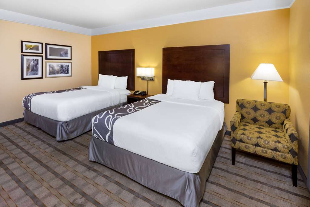 La Quinta Inn & Suites by Wyndham Houston NW Beltway8 WestRD - photo 13