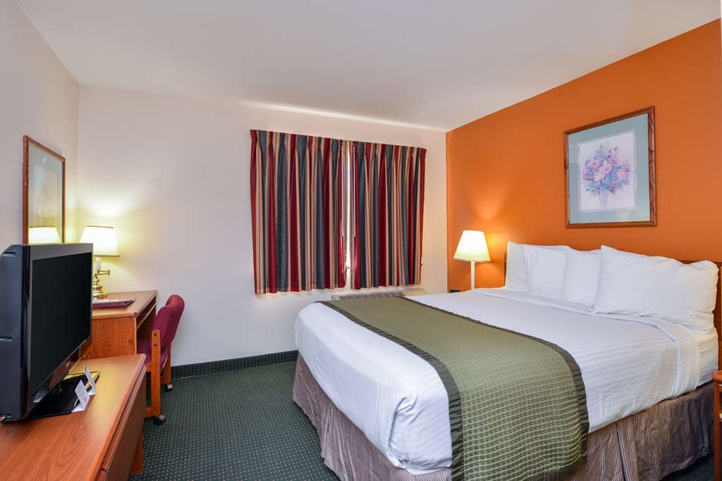 Travelodge Suites by Wyndham Newberg - photo 26