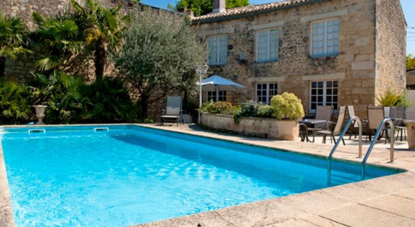Hotel Restaurant Palais Cardinal — Saint Emilion