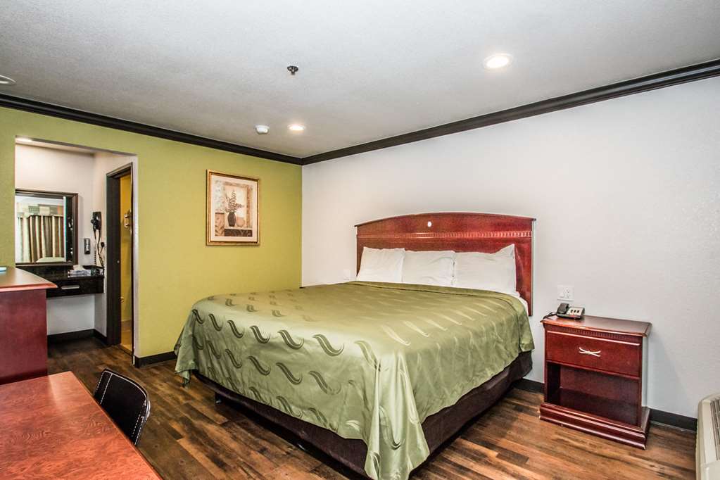 Americas Best Value Inn Ft. Worth - photo 15