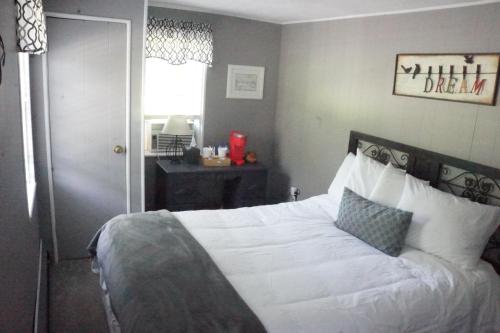 The Frogtown Inn - photo 50