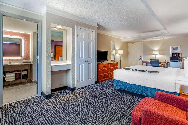 La Quinta Inn Chicago O'Hare Nr. 6072 - photo 29