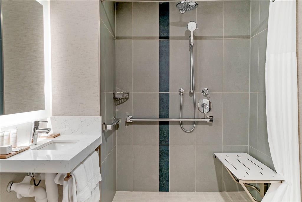 Radisson Plaza Hotel at Kalamazoo Center - photo 37
