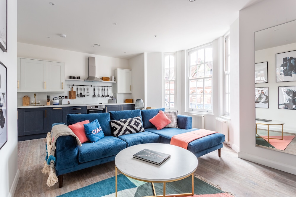 Shape of Water — 4-Star Luxury Hotel in Southend-On-Sea, United Kingdom