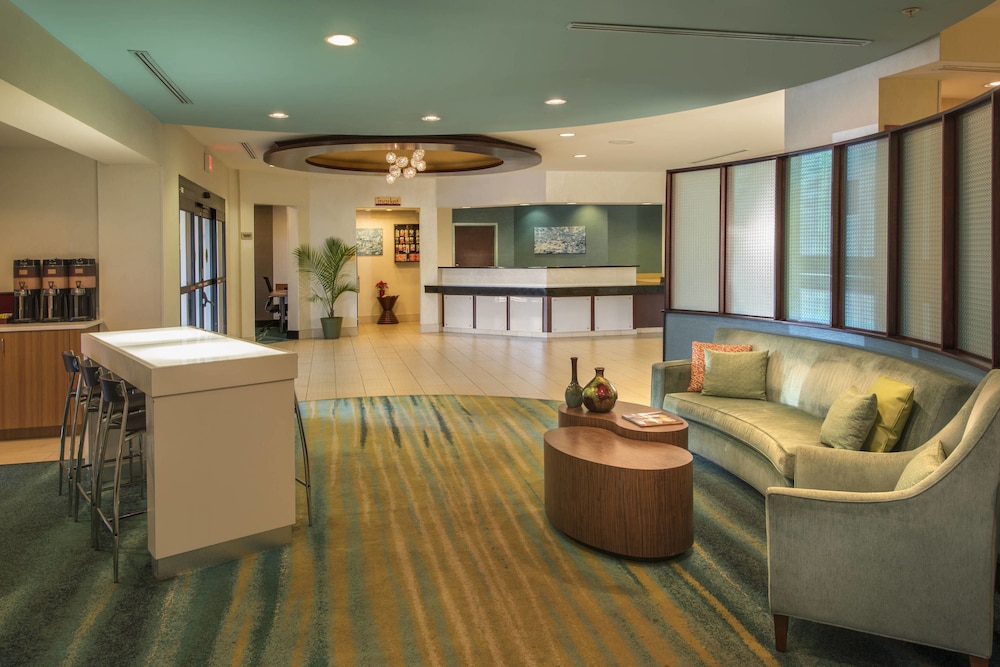 The Beacon Charlotte Airport - photo 20