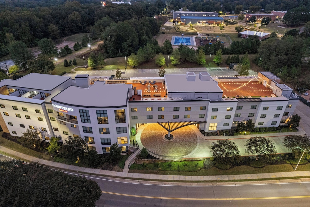 Courtyard by Marriott Oxford in Oxford, United States