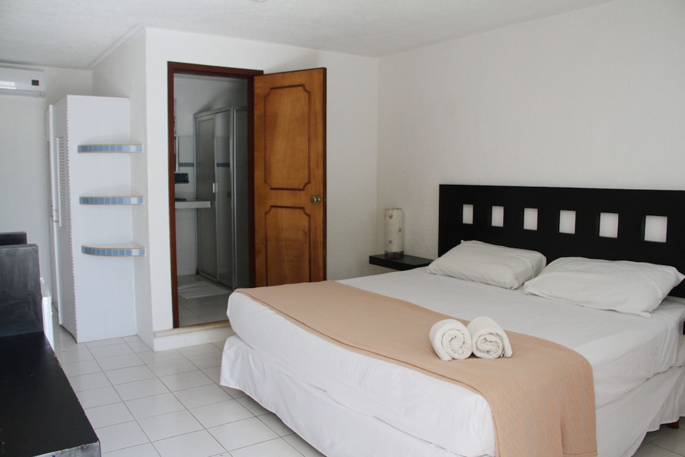 Tropical Casablanca Party Zone