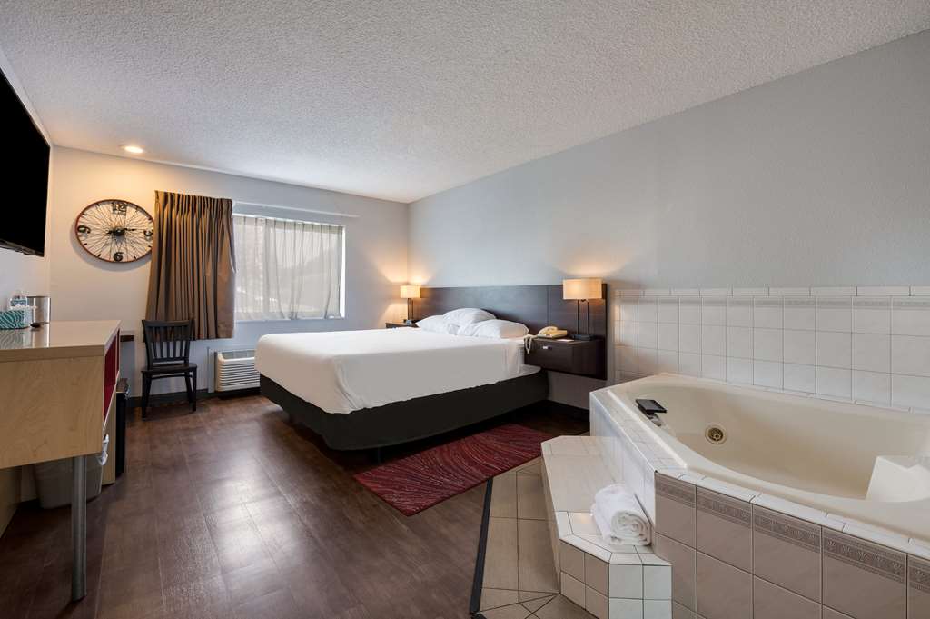 Red Lion Inn & Suites Ontario - photo 17