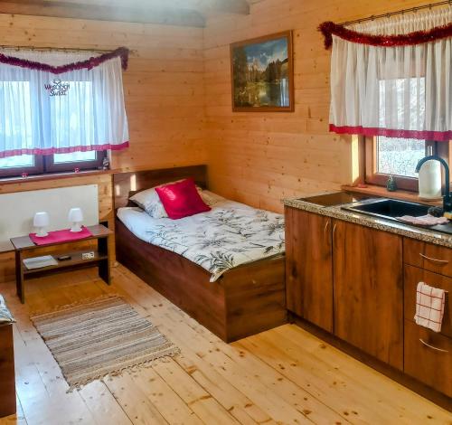 Siedlisko Sielska Dolina Nad Stawem Luksusowy Domek Caoroczny Z Finska Sauna — Tarnowiec