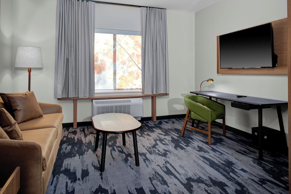 Fairfield Inn & Suites by Marriott Roanoke Salem - photo 8