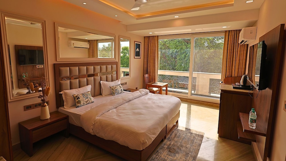 FlxHo Horizon ONE Luxury Hotel & Residences Golf Course Road 2 Min from 42 43 Metro Station
