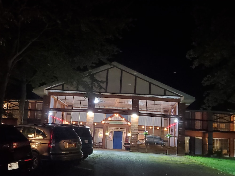 Pocono Mountains Hotel and Spa - photo 106