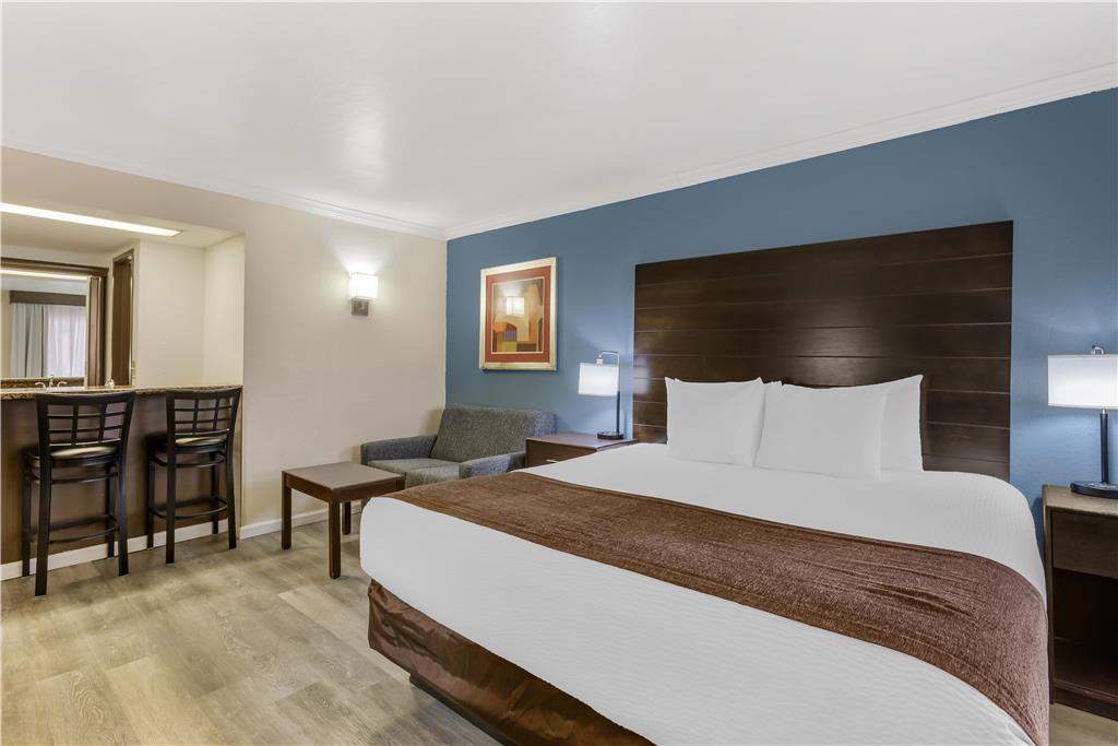 Best Western InnSuites Tucson Foothills Hotel & Suites - photo 84