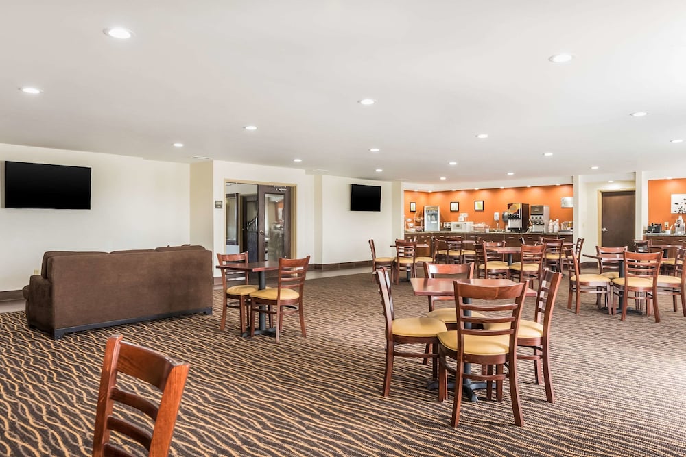 Sleep Inn North Liberty - photo 54