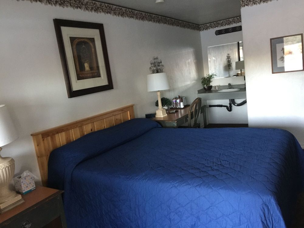 Rustic Inn Motel - photo 17
