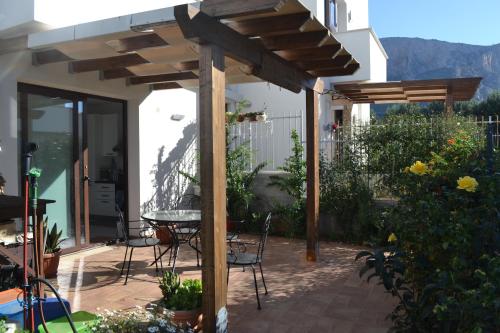 Cale e Calle in Terrasini, Italy