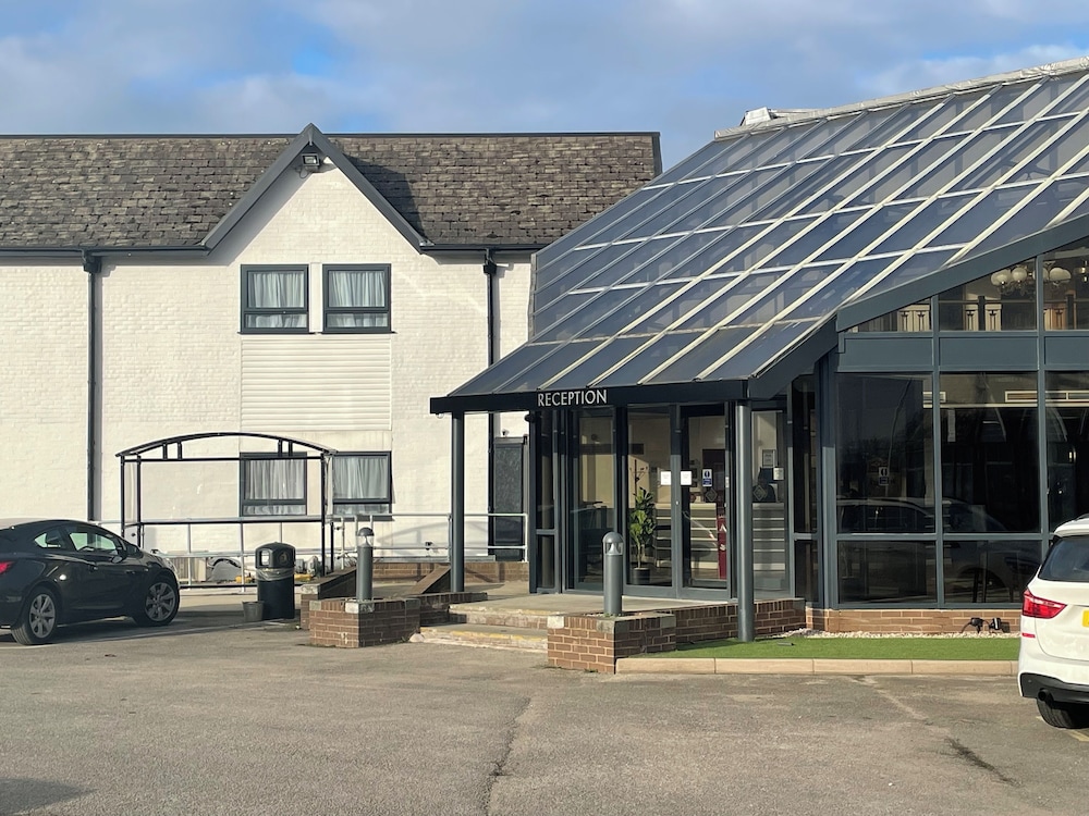 Britannia Wigan Hotel - carbon neutral hotel in Wigan