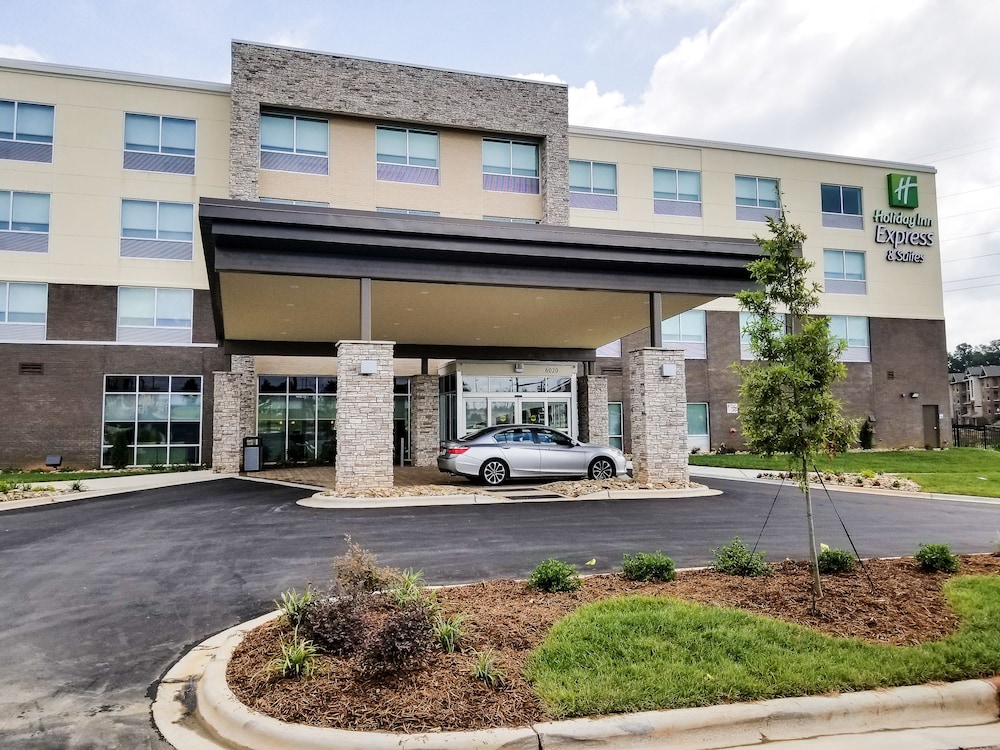 Holiday Inn Express & Suites Charlotte NE University Area by IHG - photo 60