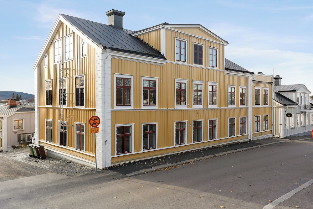 HernöRum Franzéngatan Centrala lägenheter — 4-Star Luxury Hotel in Haernoesand, Sweden