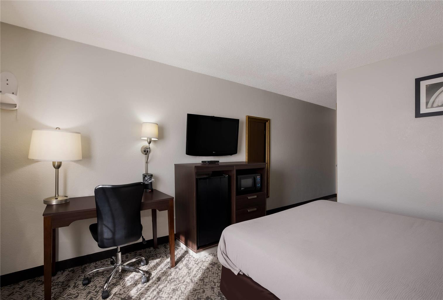 Quality Inn Hall of Fame - photo 11