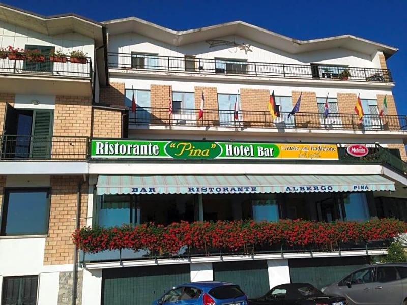 Hotel Pina Ristorante — hotel in Isola Del Gran Sasso D'italia