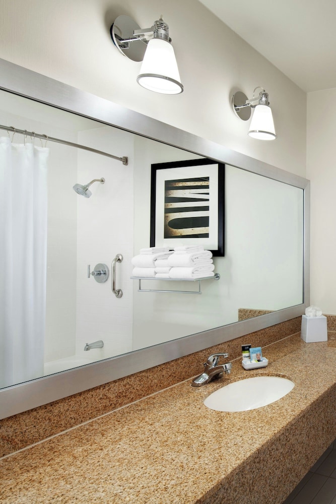 Four Points by Sheraton Pleasanton - photo 24