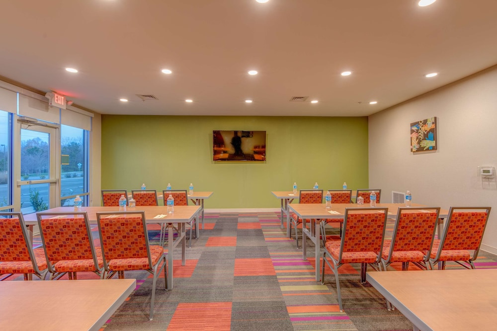Home2 Suites by Hilton Rock Hill - photo 39