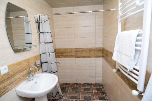 Solo Room Apartment