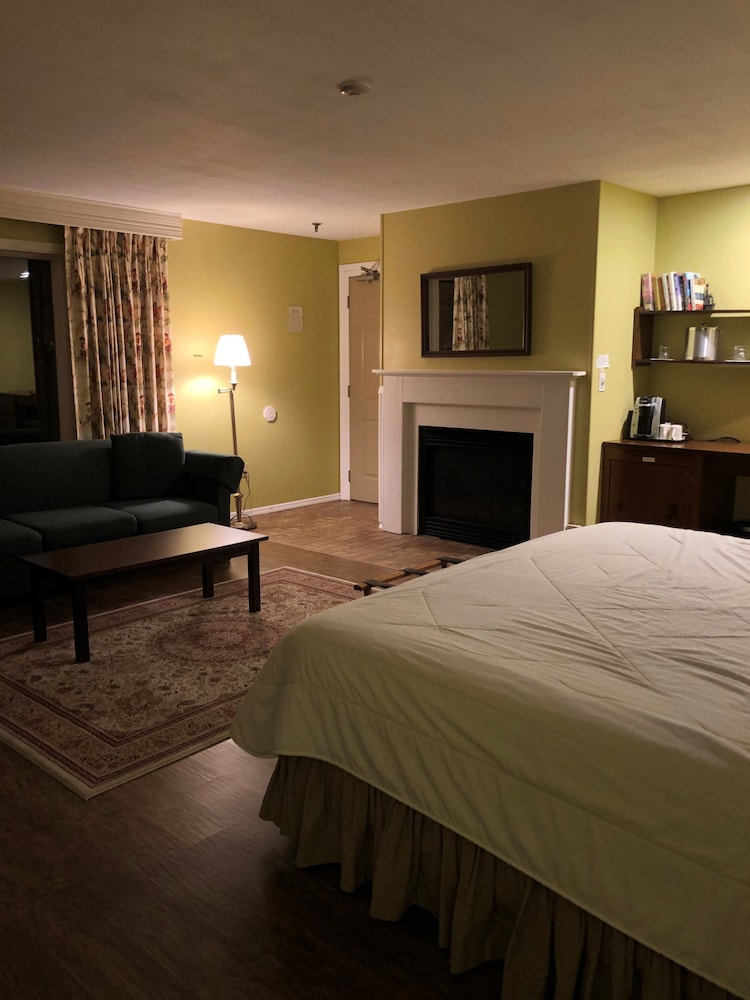 Delamater Inn - photo 47