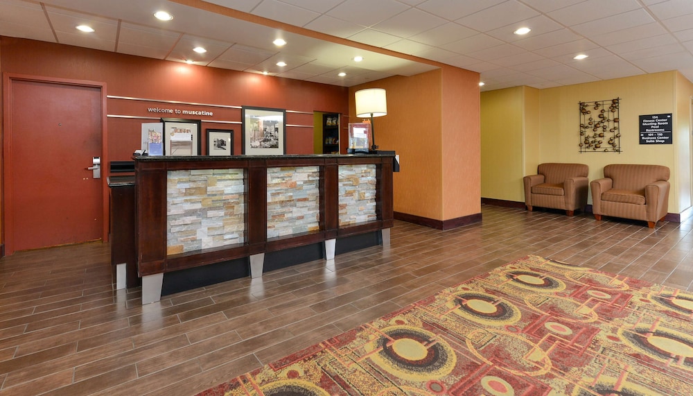 Hampton Inn Muscatine - photo 2