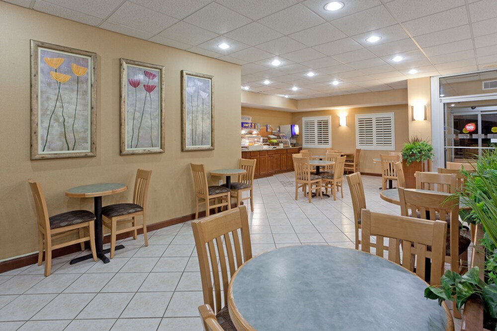 Holiday Inn Express Annapolis East Kent Island by IHG - photo 25