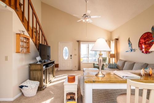 All About The Views by Oak Island Accommodations - photo 3
