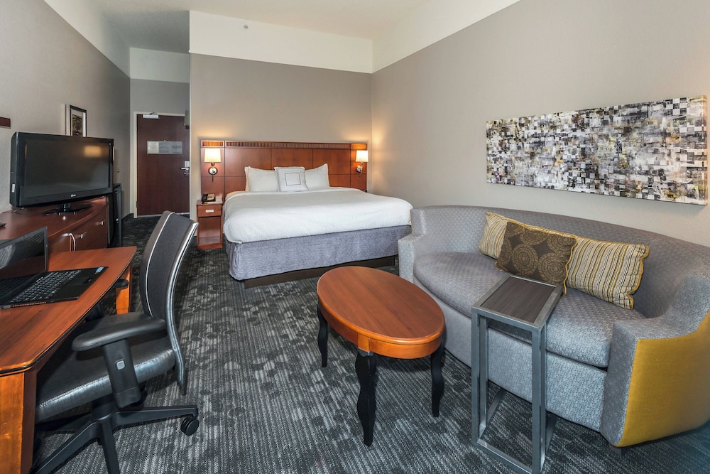 Courtyard by Marriott Panama City - photo 21