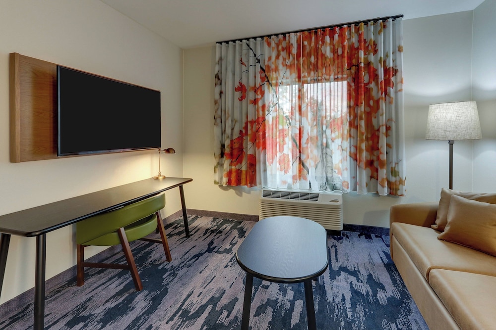 Fairfield Inn & Suites by Marriott Asheville Weaverville - photo 11