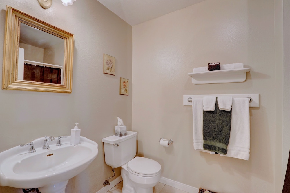 Pelican Cove Inn - photo 70