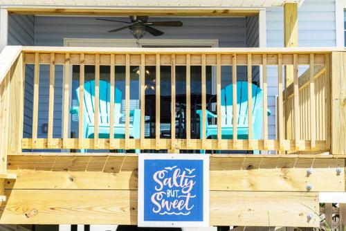 Salty But Sweet by Oak Island Accommodations - photo 17