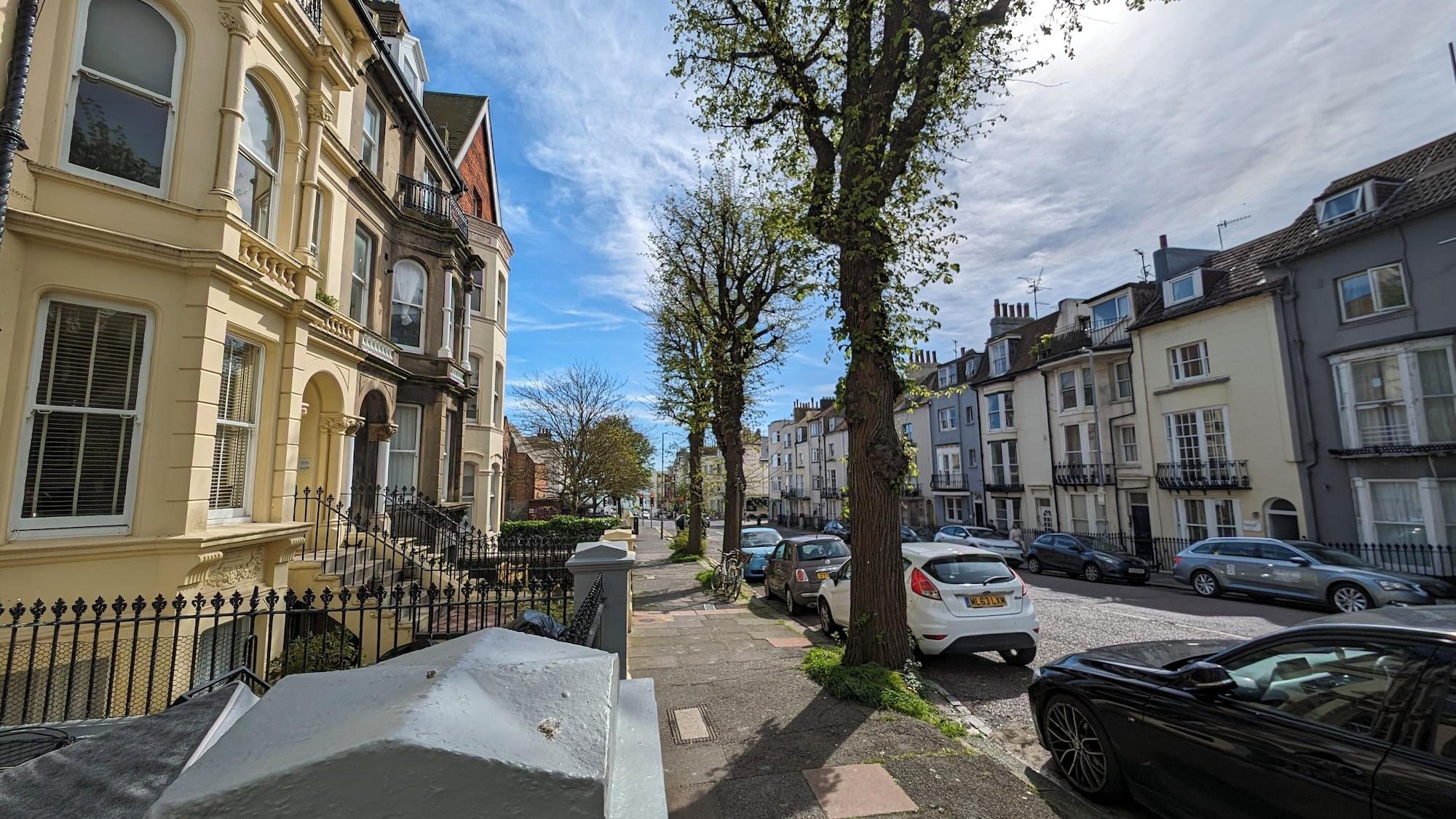 Innit Bliss in Brighton, United Kingdom