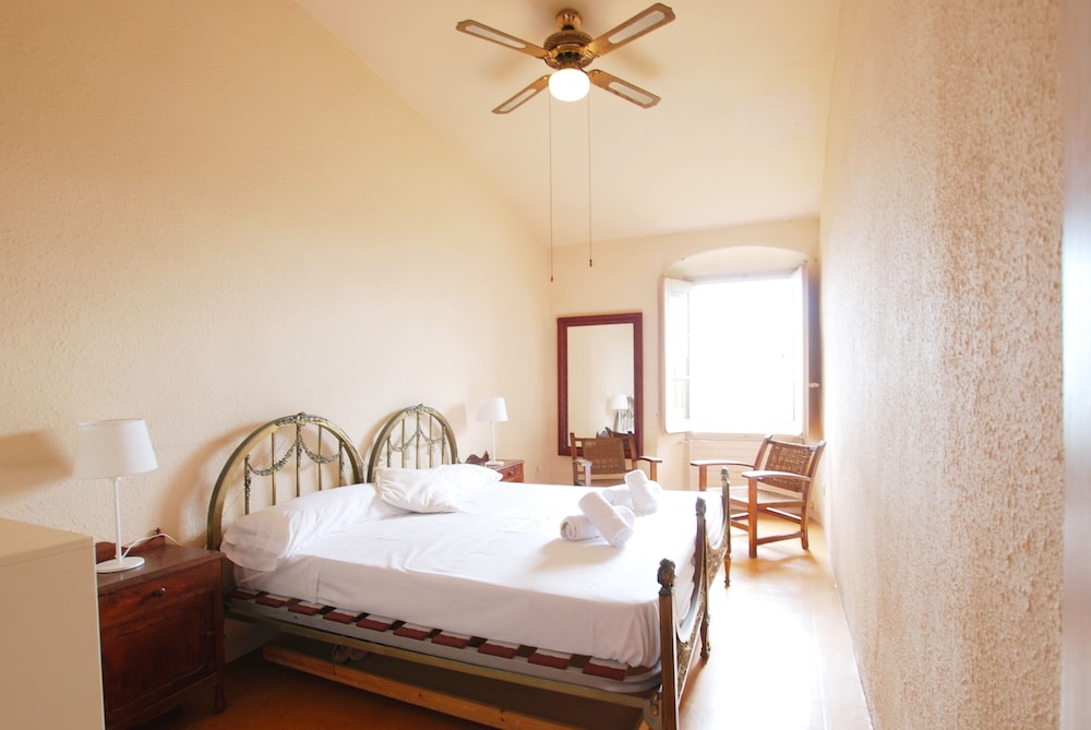 Can Servole — hotel in Vilassar De Mar