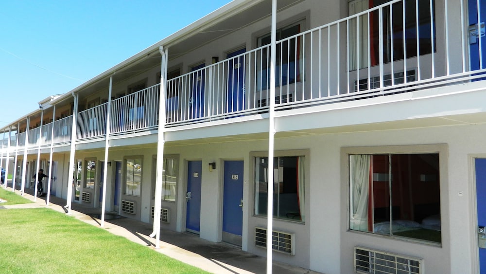 Motel 6 Oklahoma City OK Airport East - photo 39