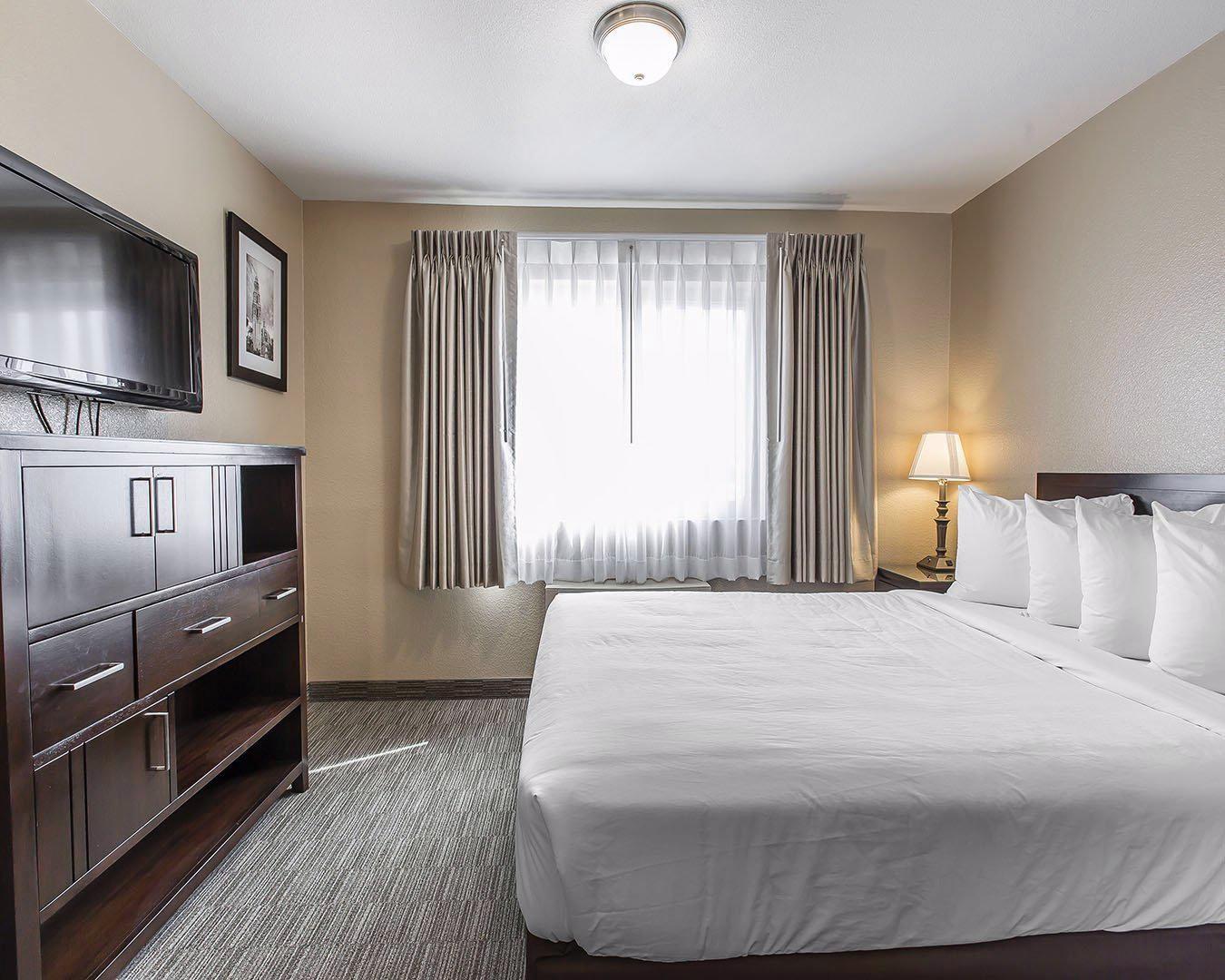 Americas Best Value Inn San Diego Downtown - photo 7