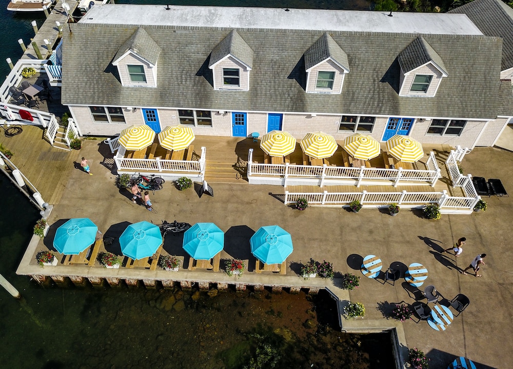 Champlin's Marina & Resort - photo 13