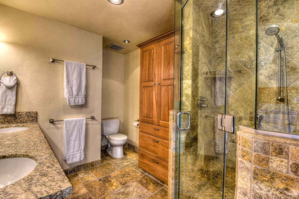 Brockway Springs Lodge - photo 19