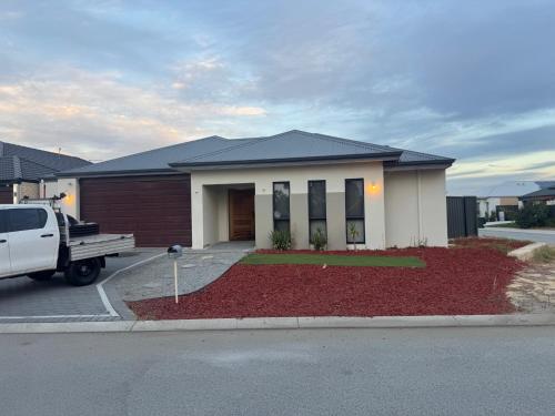 The Dreamy Retreat to Remember — hotel in Henley Brook