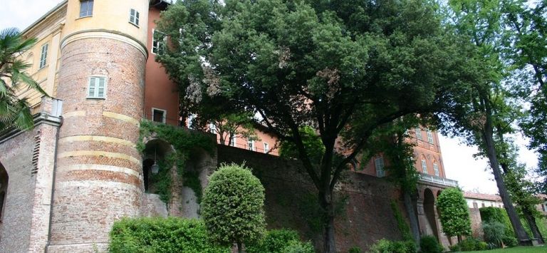 Il Castello Di Uviglie — Rosignano Monferrato
