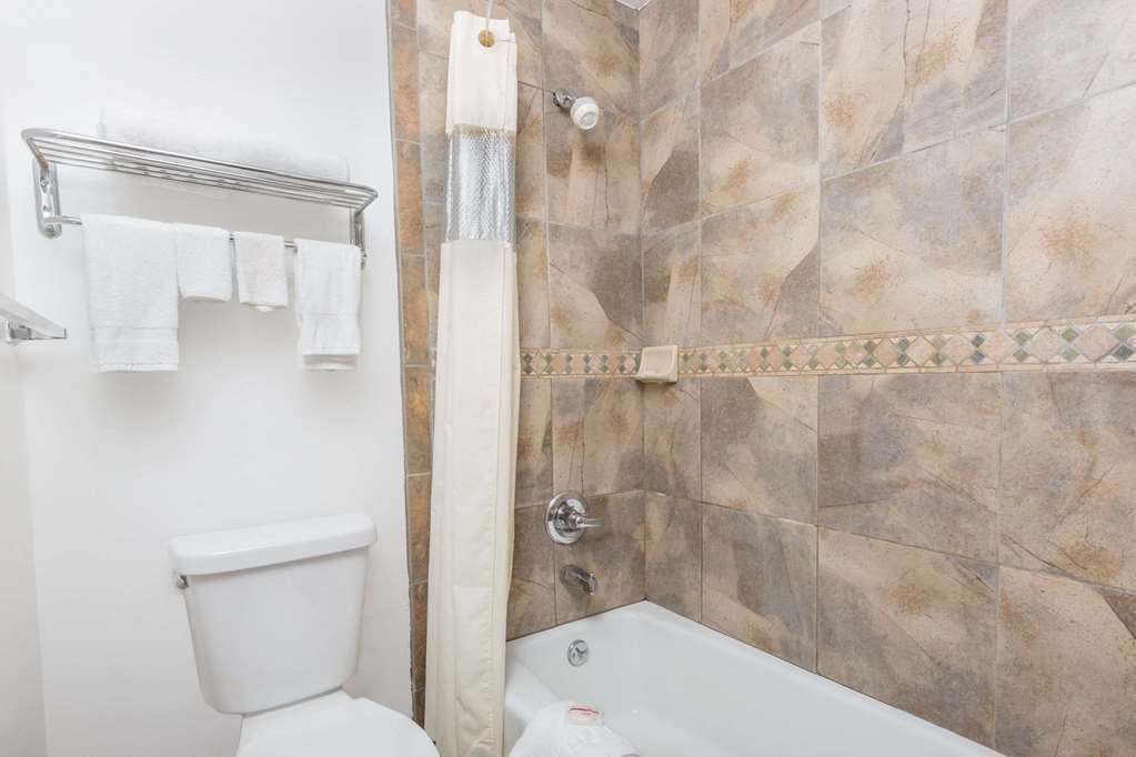 Days Inn King City - photo 12
