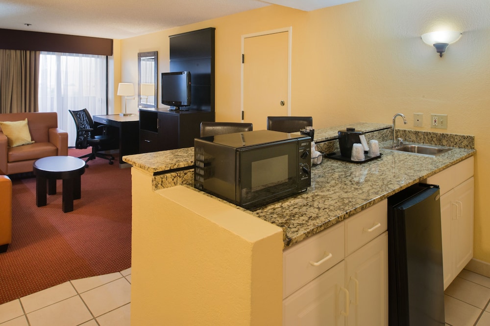 GreenTree Hotel Phoenix West - photo 18