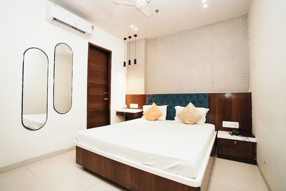 Hotel Elegance By FabHotels - last minute hotel in Mumbai