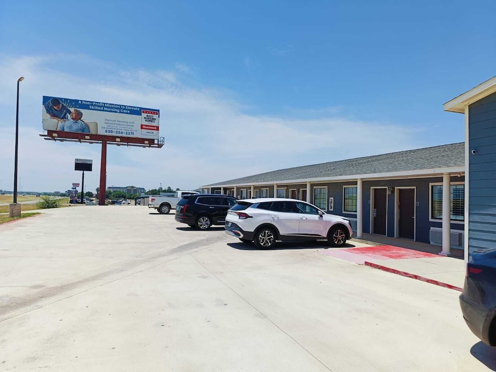Hotel O Bien Venido Pearsall I 35 - photo 31
