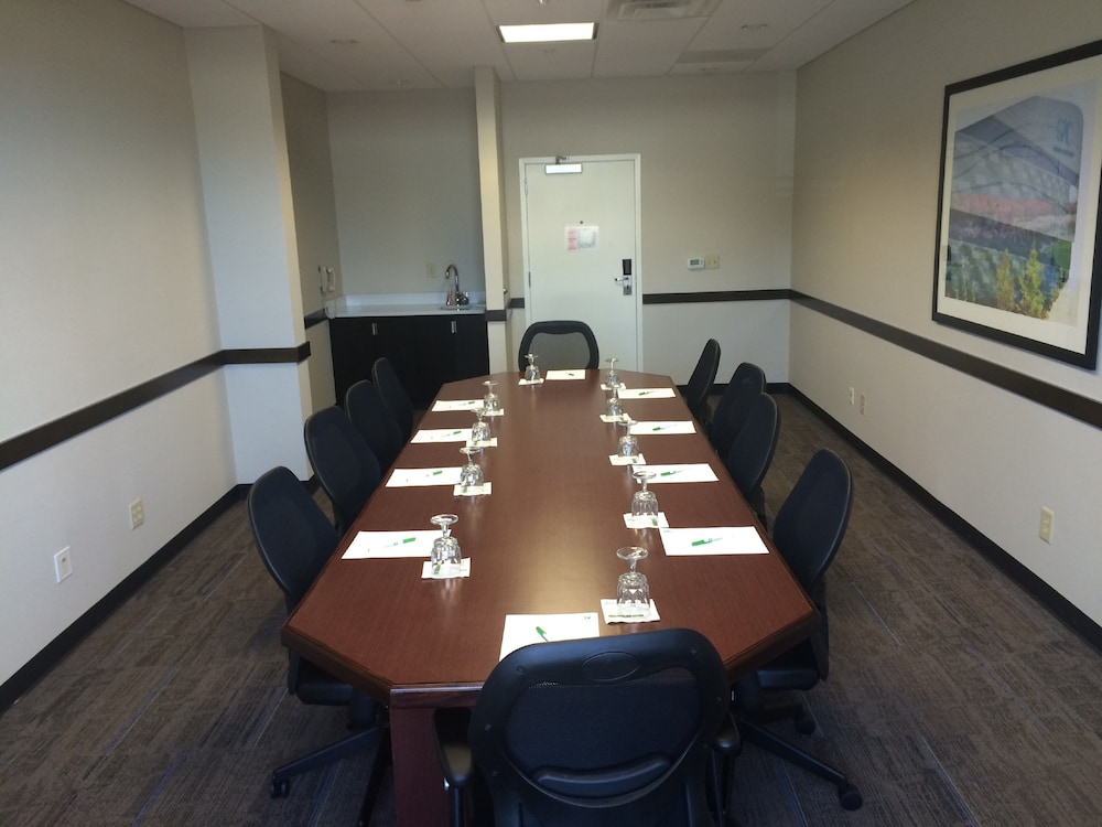 Holiday Inn Greensboro Coliseum by IHG — hotel in Greensboro