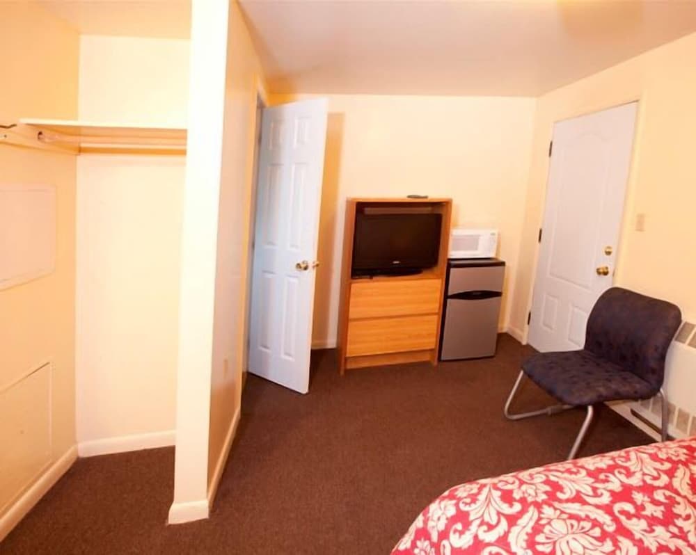 Charlie's Motel - photo 8